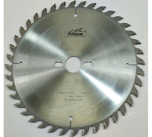 Пильный диск по дереву 250x3.2/2.2x30 z40  81-20 WZ