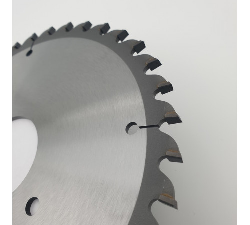 Пильный диск для раскроечных центров подрезной алмазный PCD 200x4.3-5.5x3.2x50 Z36 RED SAMURAI